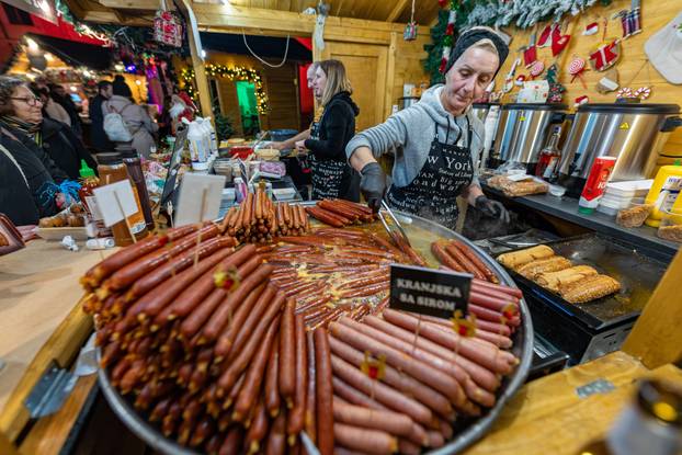 Svečano otvorenje osječkog Adventa