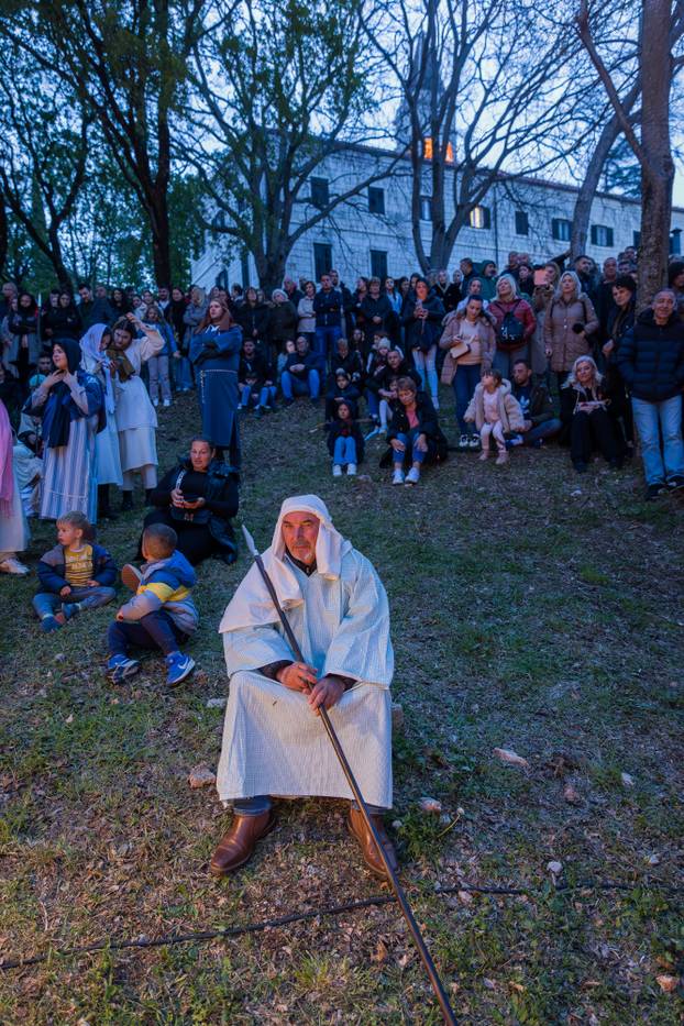 Imotski: Uprizorenje 24. Žive slike Muke Isusove