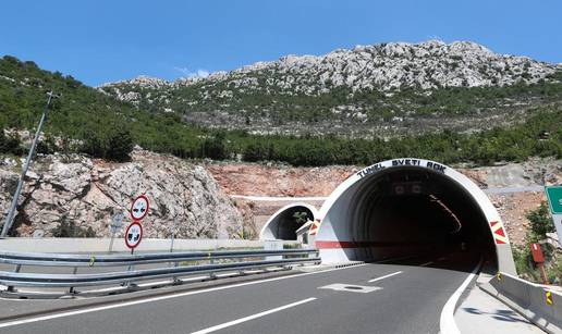 Zatvorena A1 između Sv. Roka i Posedarja zbog olujnog vjetra