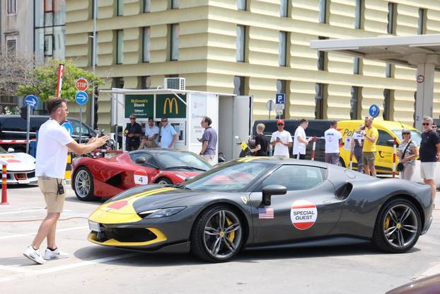 Šibenik: Turneja Ferrari Cavalcade 2026. s više od 120 Ferrarija na šibenskoj rivi