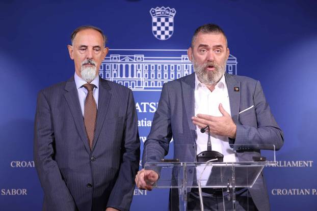 Brkovi i brade! Ovako bi naši političari izgledali da se ne briju