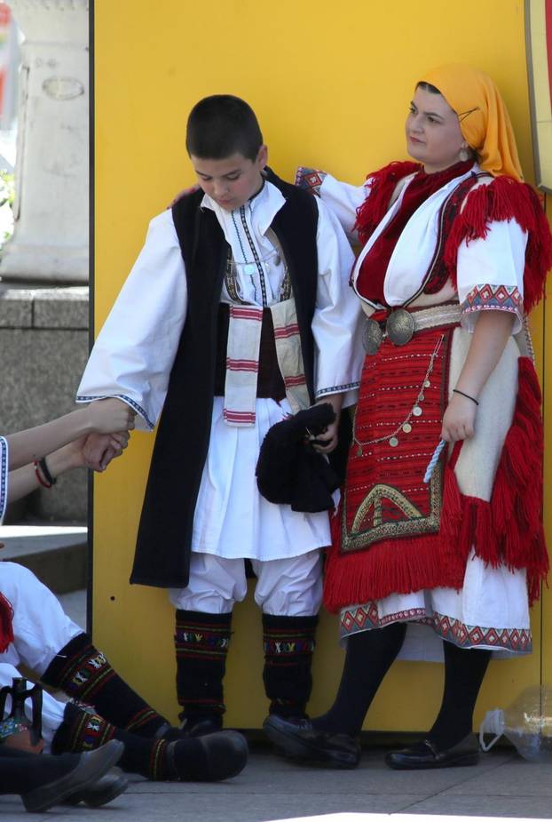 Sudionici Međunarodne smotre folklora zabavljali se na zagrebačkim ulicama