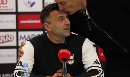 VIDEO Cvitanovi&cacute; dobio &Scaron;timca i ugasio mu nade za titulu. Ovaj do&scaron;ao na presicu i poljubio ga