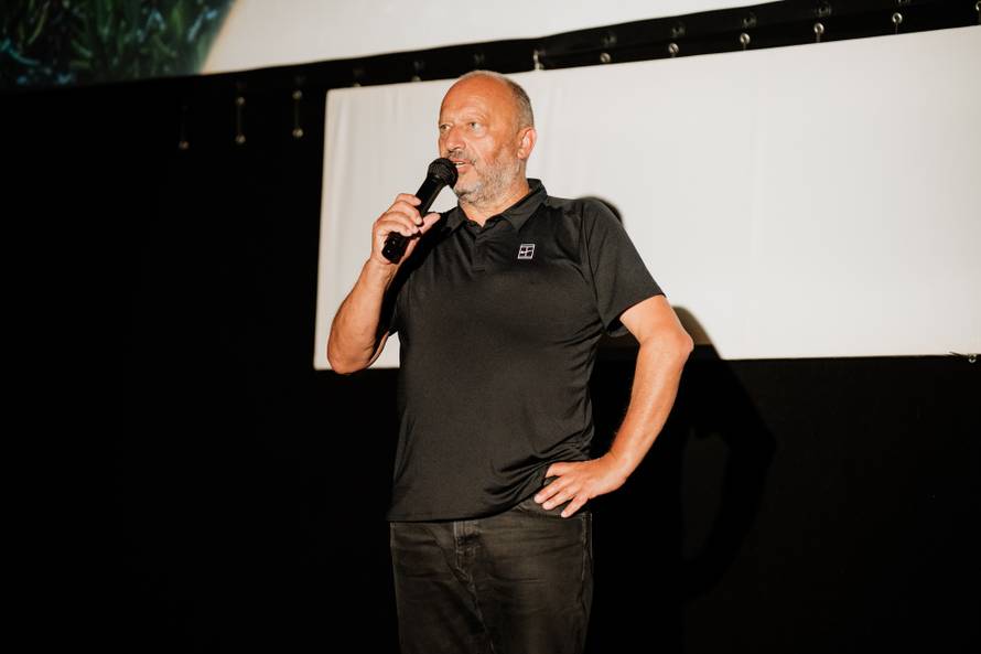 FOTO U ljetnom kinu tražila se ležaljka više: Evo kako je bilo drugog dana Slano Film Daysa