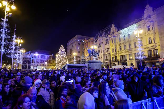 Doček Nove Godine na glavnom gradskom trgu
