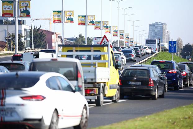 Zagreb: Velike prometne gužve zbog radova na podvožnjaku Savska cesta - Slavonska avenija 