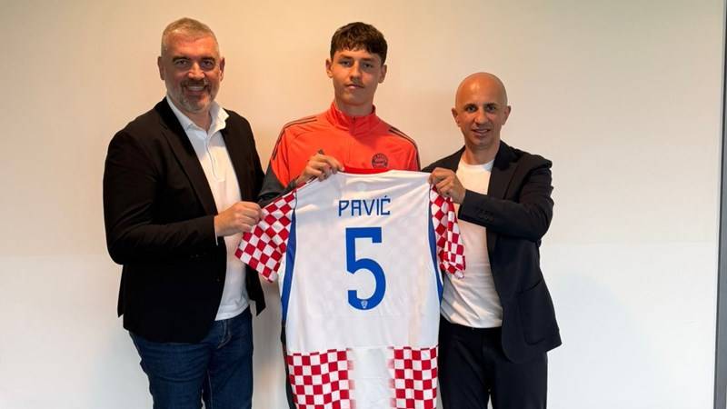 Pavić je debitirao za Bayern u Ligi prvaka sa samo 16 godina, a sada je odabrao Hrvatsku