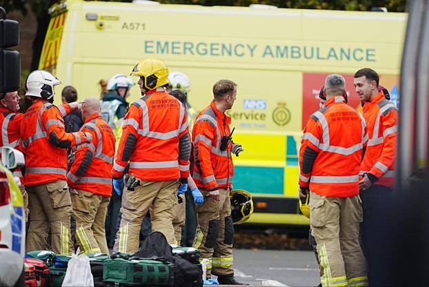 ?etiri osobe ozlije?ene u napadu nožem u sinagogi u Manchesteru tijekom službe za Jom Kipur