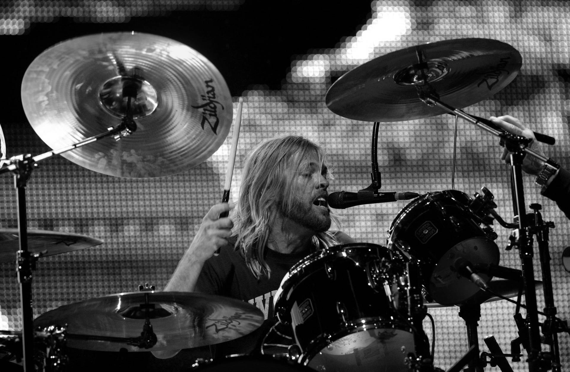 Foo Fightersi su najavili prve nastupe nakon smrti bubnjara