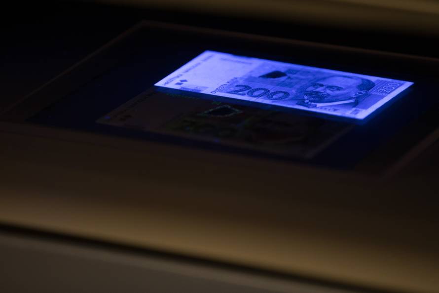 Zagreb: Lažni bankari uvjerili ih da moraju zamijeniti novce