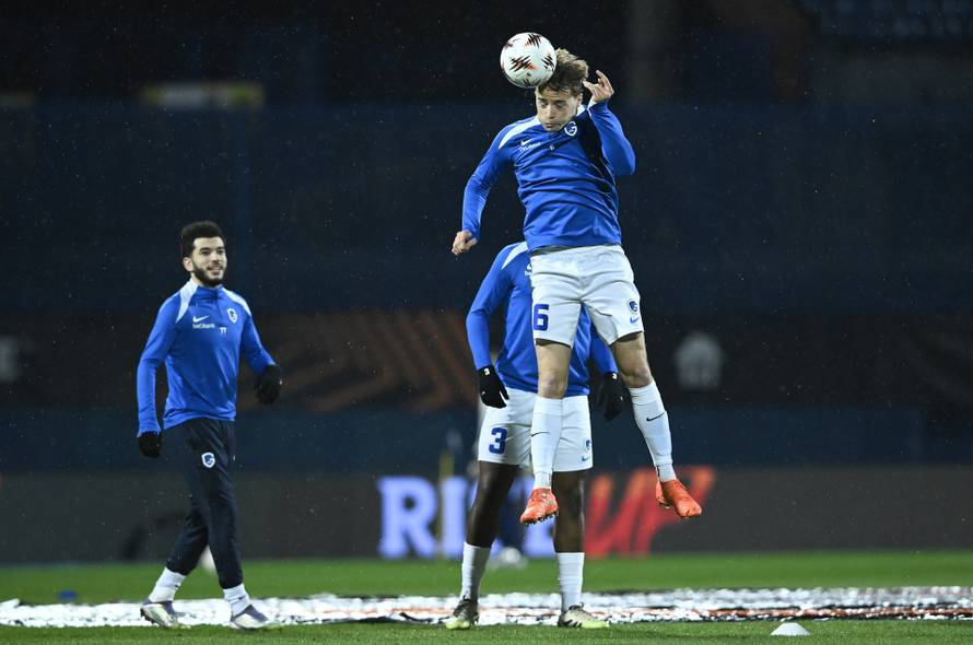 Zagreb: Zagrijavanje igrača uoči početka utakmice Dinamo - Genk 