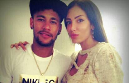 'Poludio' za njom: Neymar po Soraju poslao privatni avion