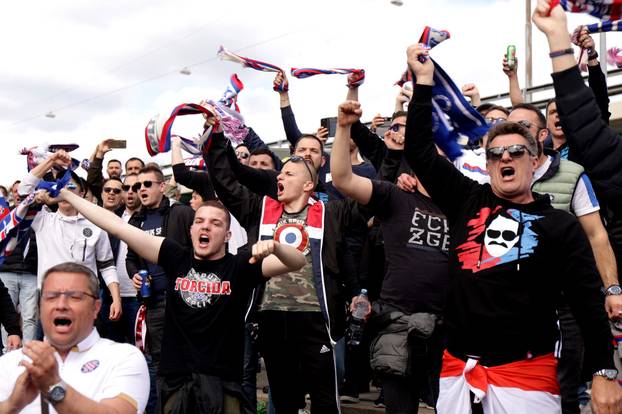 Ženeva: Atmosfera ispred stadiona uoči početka finalne utakmice Lige prvaka mladih