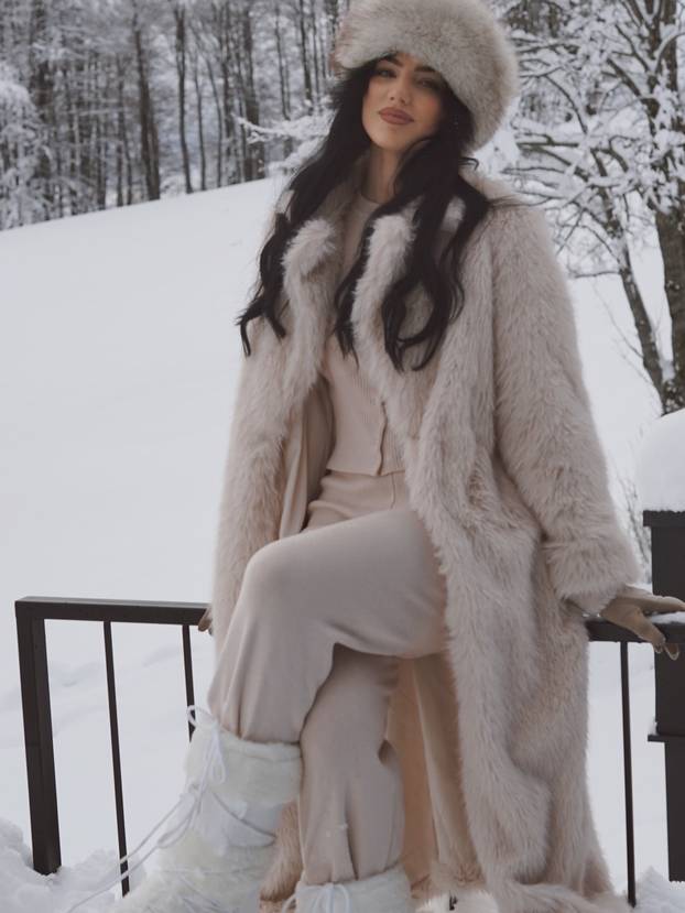 FOTO Vatrena crnka Anamaria zapalila mreže: Pogledajte njezinu besprijekornu figuru