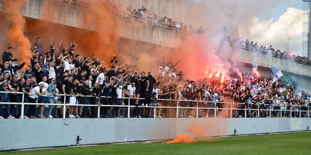 FOTO Navijačko ludilo u Rijeci! Navijači u velikom broju stigli na trening uoči dana odluke