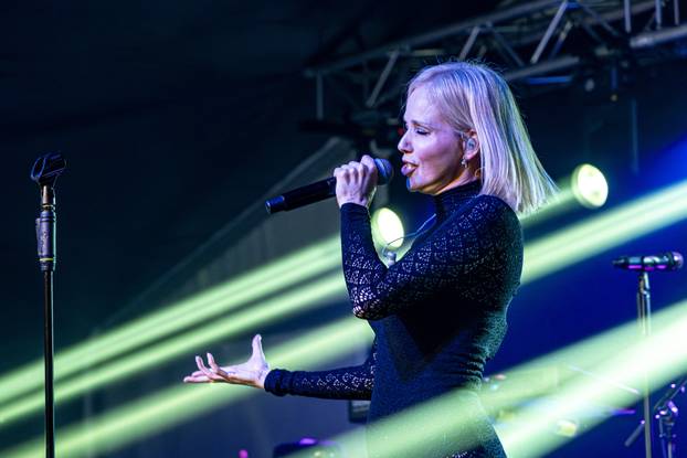 Žminj: Koncert Jelene Rozge za Valentinovo 