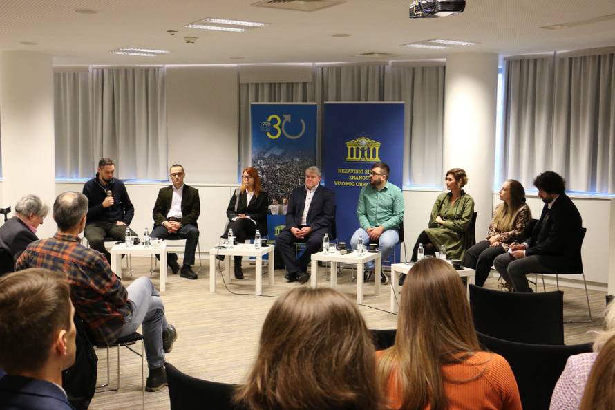 Asistenti: Potplaćeni smo, ne možemo dići kredit za stan. Dekan FER-a: Opustite se