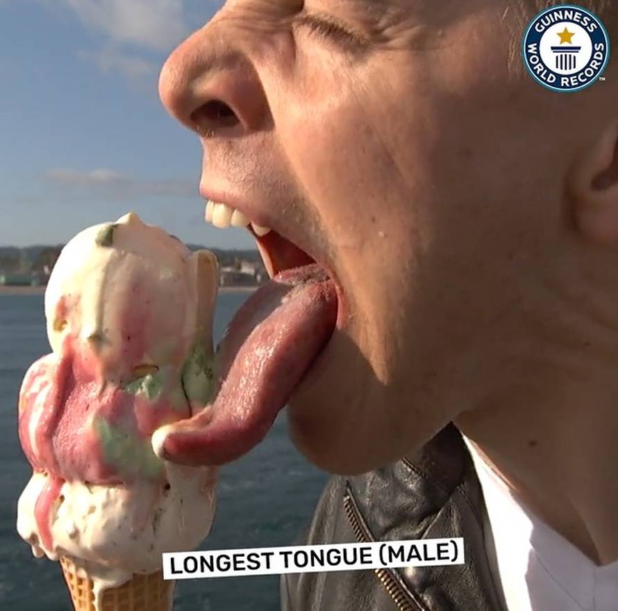 VIDEO Ovo je Lickasso: Slike slika jezikom od 10,1 cm. Ima titulu najvećeg, a što još može...
