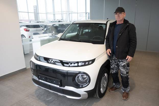 Rožman Bijelić, dobitnik automobila Hyundai Inster u nagradnoj igri 24sata