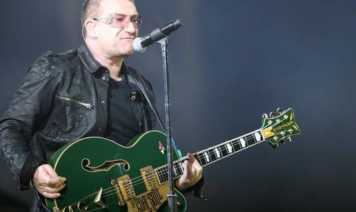 U2 im prepustili binu: Eagles Of Death Metal svirali u Parizu