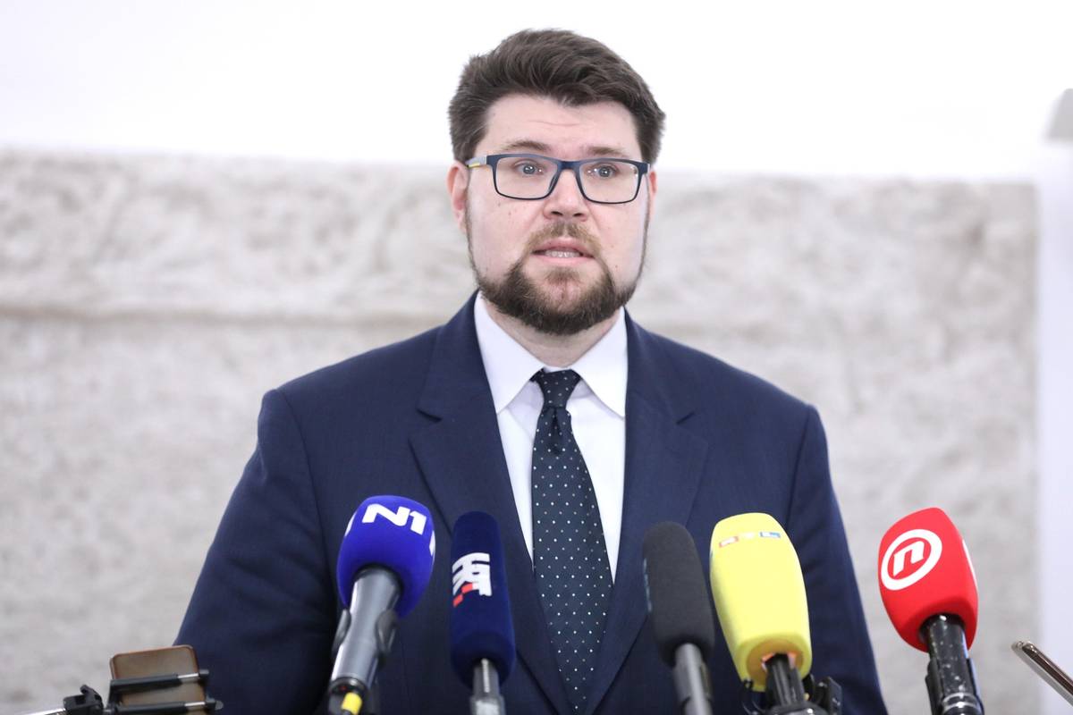Grbin: Znamo najbolje koliko je teško Ukrajincima. Trebamo se pripremiti na prijem izbjeglica