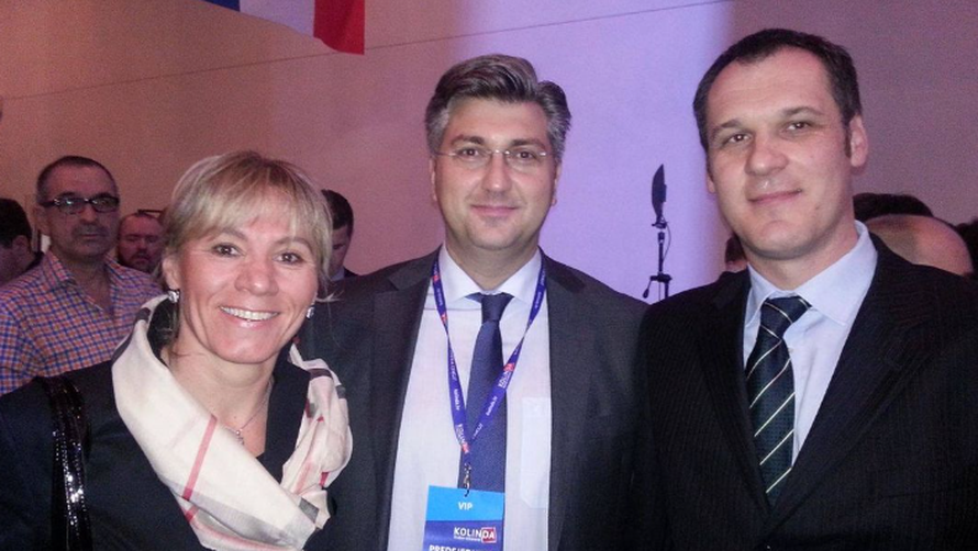 FOTO Pogledajte Plenkovića i Damira Škugora u zagrljaju: Premijer tvrdi da ga ne poznaje