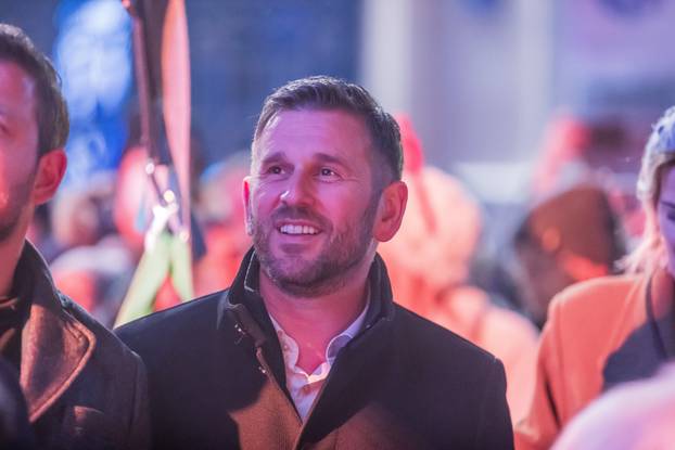 Željko Bebek i Baby Lasagna uvelu su Split u Novu 2026. godinu uz vatromet i dronove