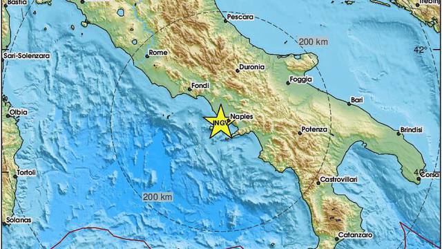 Snažan potres u Italiji: 'Treslo je kod Napulja, trajalo je kratko'