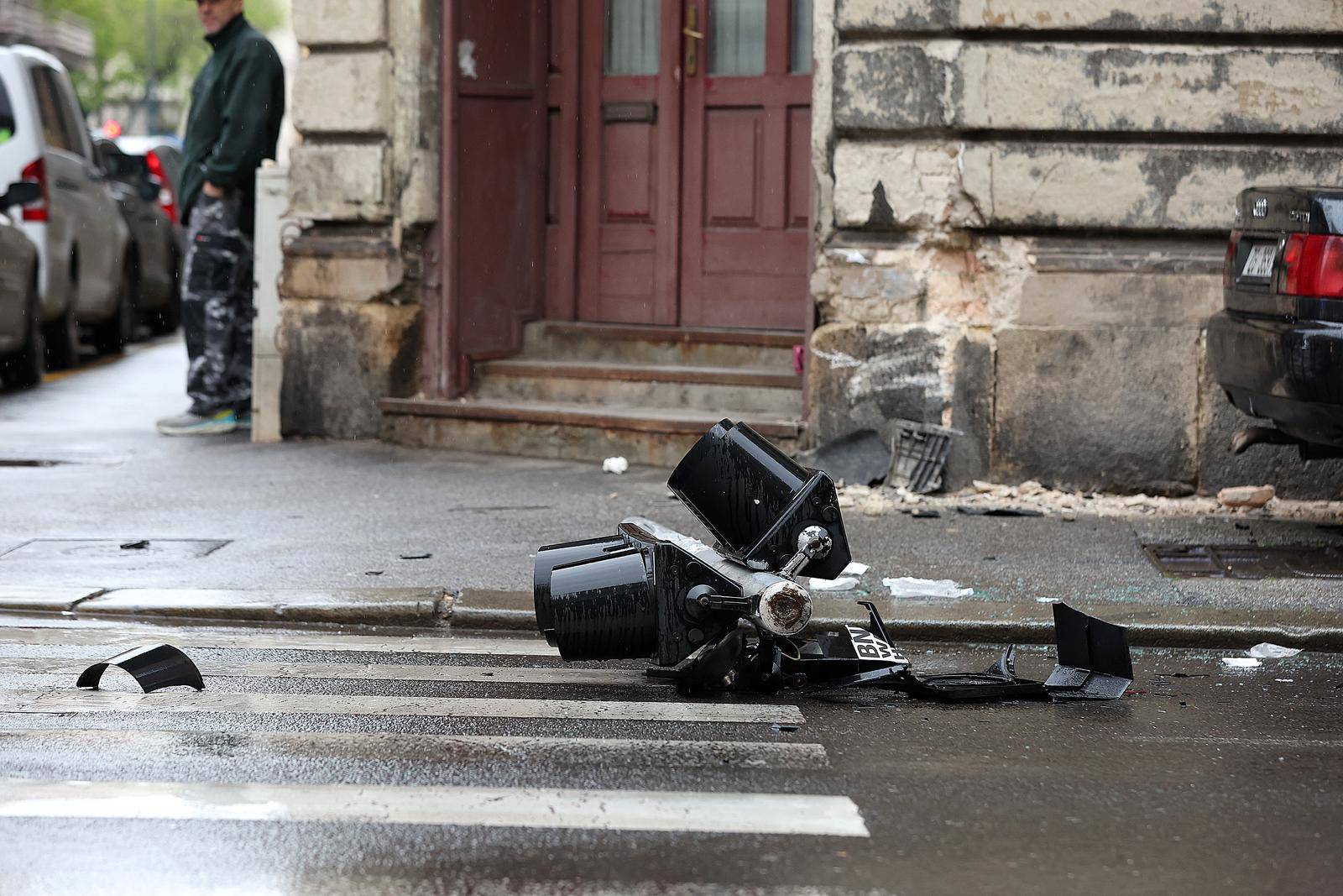 Zagreb: Sudar dva automobila na križanju Đorđićeve i Palmotićeve