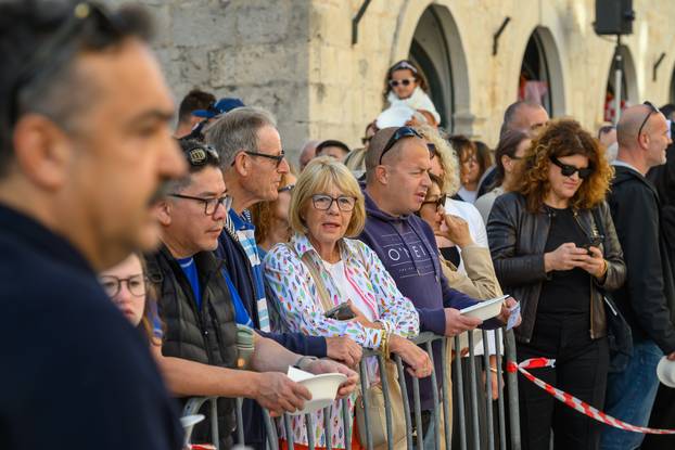 Dubrovnik: Tradicionalna Dubrovačka trpeza na Stradunu