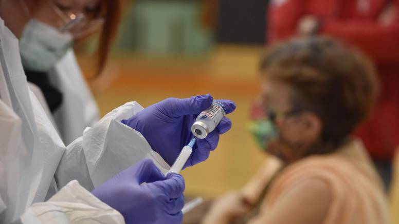 WHO upozorava: Borba protiv pandemije booster dozama cjepiva nije održiva strategija