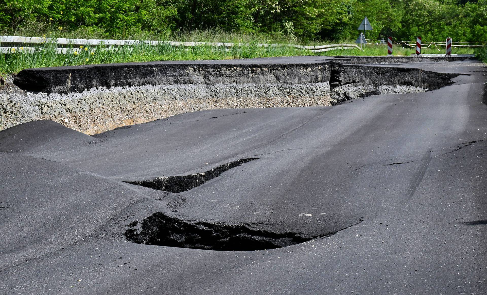 Rešetari: Ogromno klizište na dionici ceste koja povezuje Požešku kotlinu s autocestom