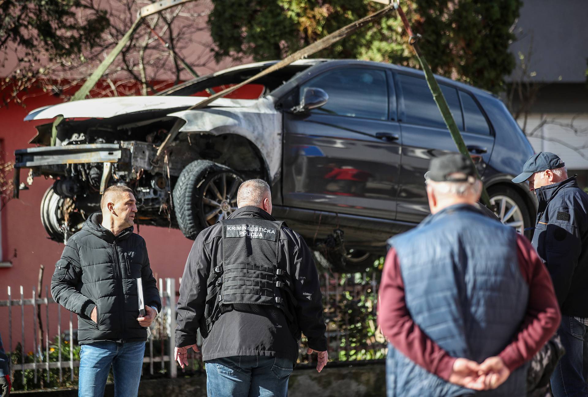 Izgorio automobil bivšeg Mamićevog poreznika Milana Pernara