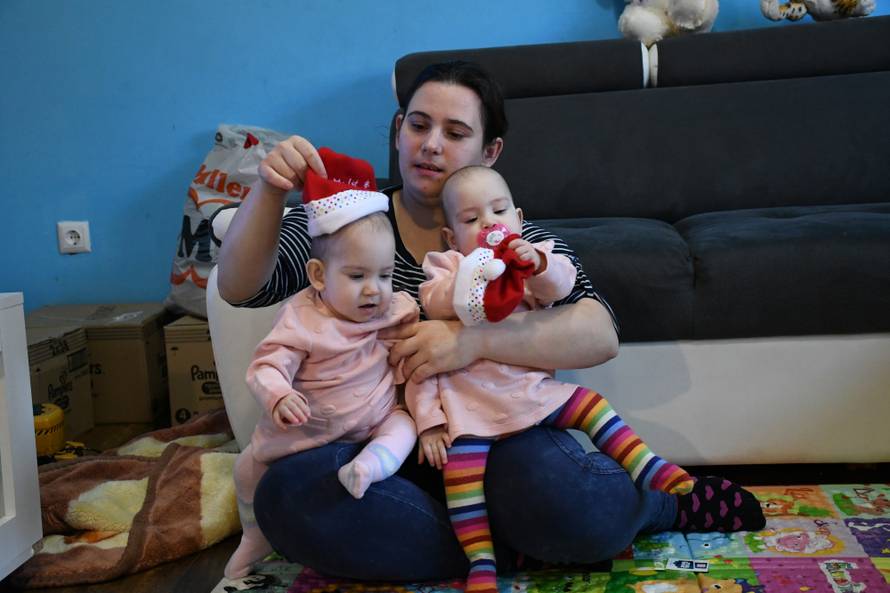 Prvi Božić sijamskih blizanki: 'Presretni smo, a one su super'