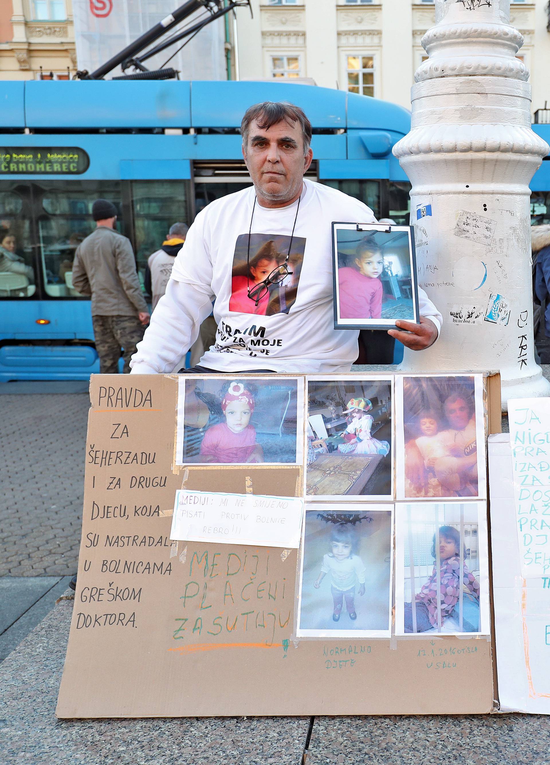 Zagreb: Prosvjeduje na glavnom gradskom trgu zbog smrti kÄeri na Rebru