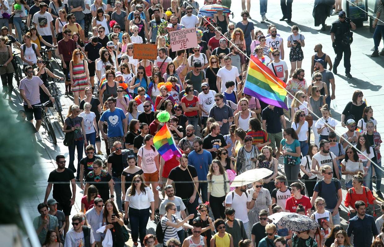Nekoliko tisuća ljudi u Povorci ponosa: Želimo ljubav i slobodu