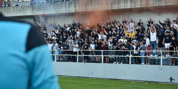 FOTO Navijačko ludilo u Rijeci! Navijači u velikom broju stigli na trening uoči dana odluke