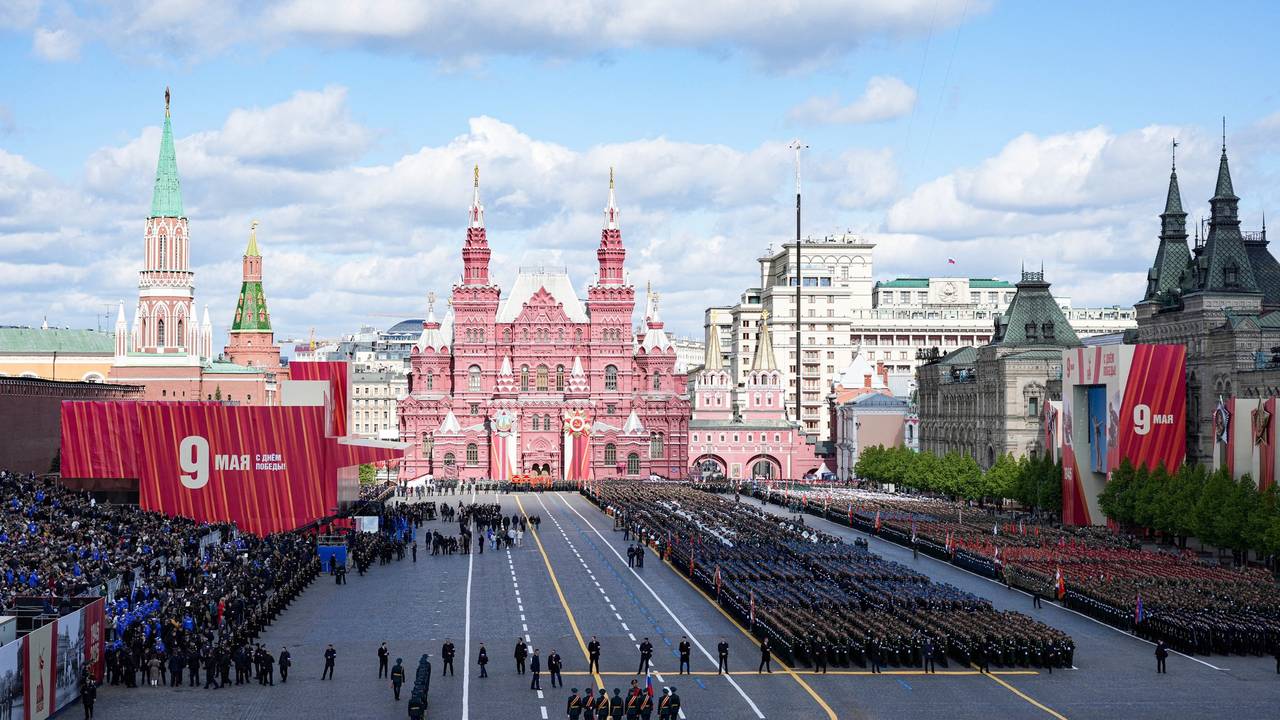Počela Putinova velika parada