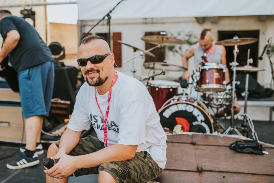 Uz zdravicu bananama započeo je 22. Motovun Film Festival...