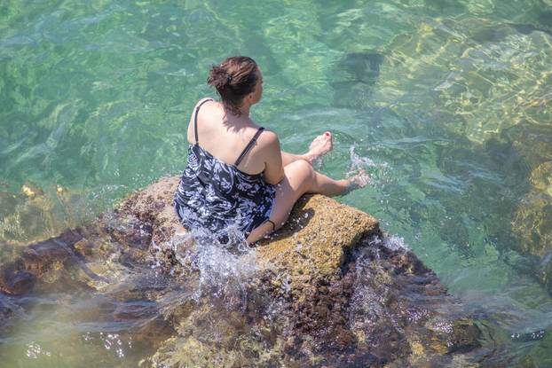 Dubrovnik: Turističke gužve u gradu i spas od vrućine u moru