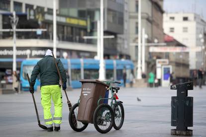 Zagreb: Prazan centar grada na uskrsnje jutro