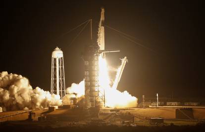 Kapsula SpaceX se odvojila od ISS-a i krenula prema Zemlji