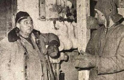 Fotka iz kolovoza 1970. godine: Zagrepčani u bundama. Mnogi su mislili da je fejk. Ali nije...