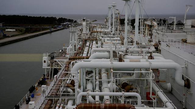 FILE PHOTO: Germany inaugurates LNG terminal "Deutsche Ostsee" in Lubmin