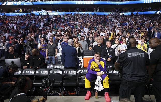 NBA: Los Angeles Lakers at Dallas Mavericks