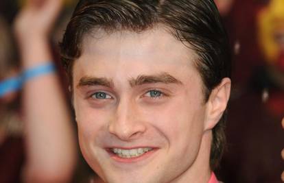Pozdravio se s H. Potterom: Daniel Radcliffe obrijao glavu