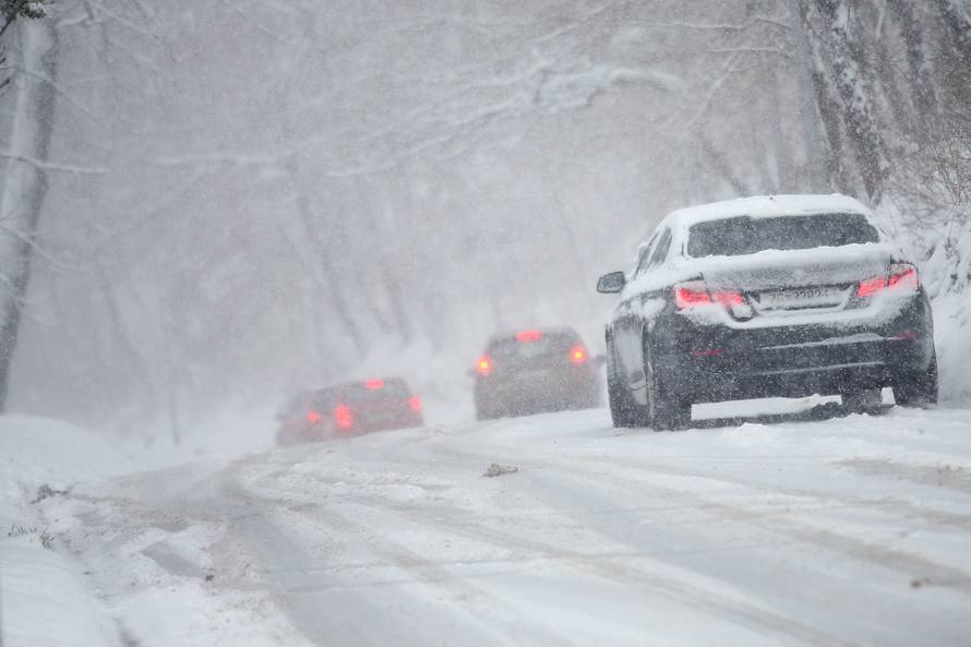 HGSS nepokretnom muškarcu kod Gračaca donio hranu i drva