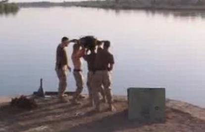 Američki vojnici bacili su ogromnu bombu u jezero