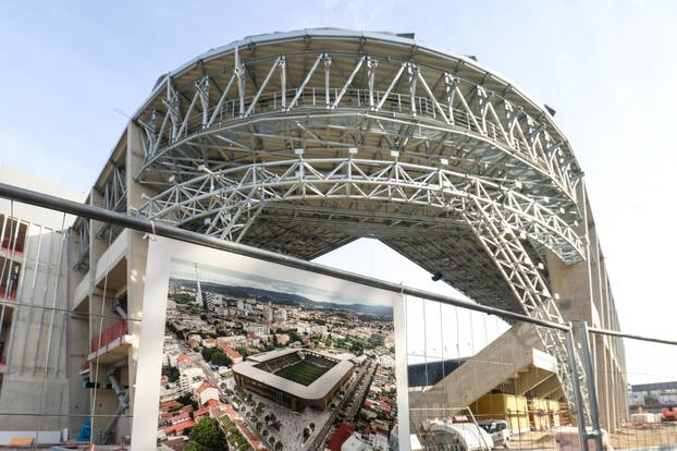 Zagreb: Počelo postavljanje stolica na sjevernoj tribini stadiona u Kranjčevićevoj
