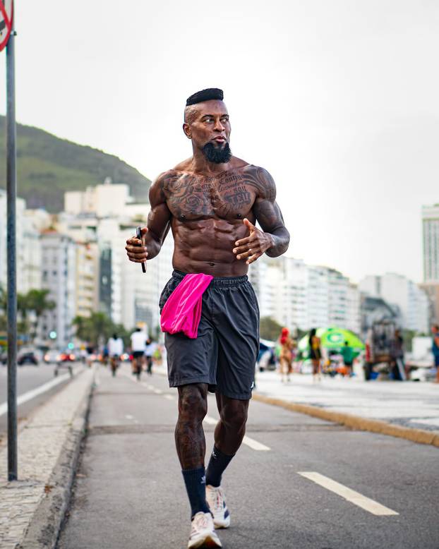 FOTO Nogometna ikona postala je snagator, živi kao spartanac: 'Spremniji sam od Cristiana...'